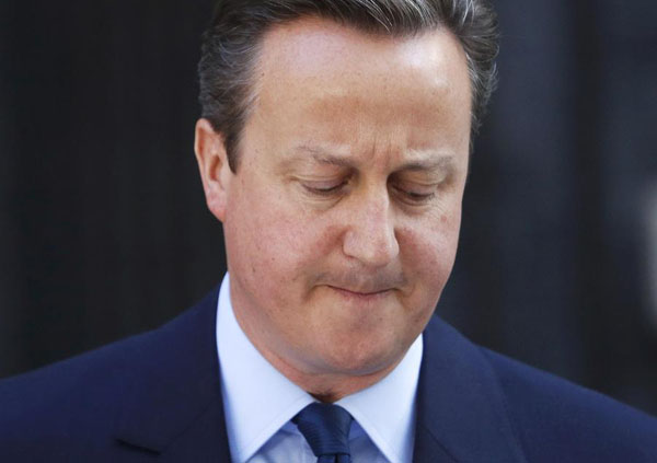 Cameron to quit as prime minister after losing EU membership vote