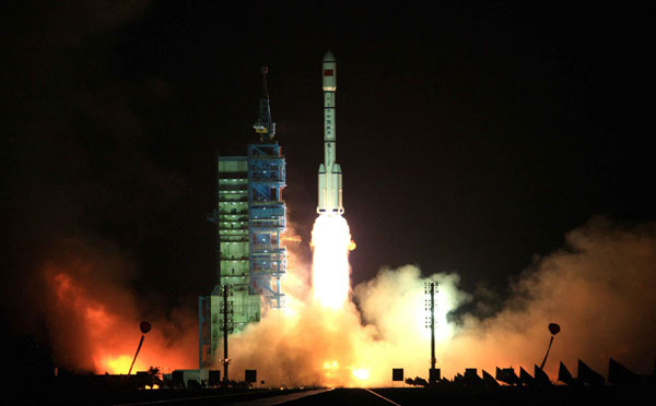 China's 1st space lab module blasts off