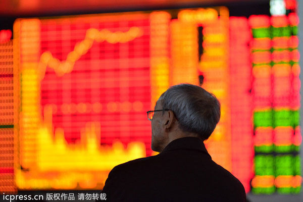 China stocks close higher as 2013 closes