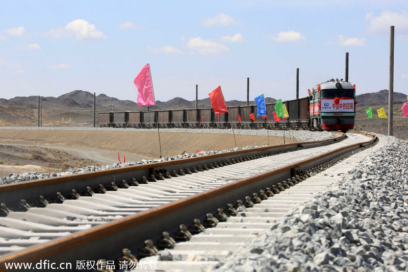 First private railway line completed in Xinjiang