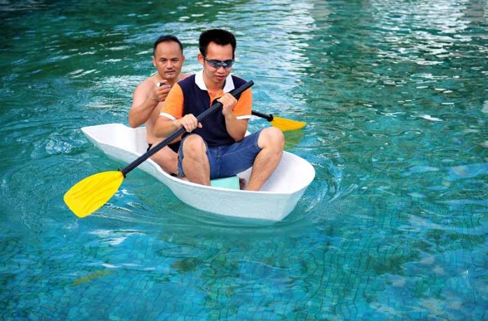 Fancy a ride? Hop into China's 3D printed boat!