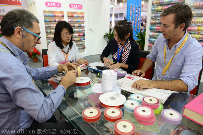 Intl commodities fair opens in Yiwu