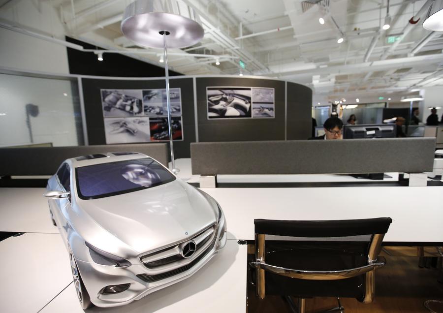 Daimler AG opens R&D center in Beijing