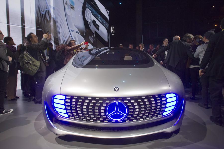 Mercedes-Benz F015 concept car unveiled at 2015 CES