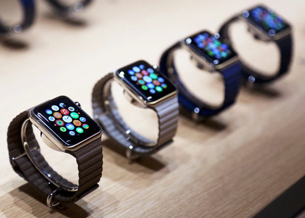 Apple unveiled first wearable watch
