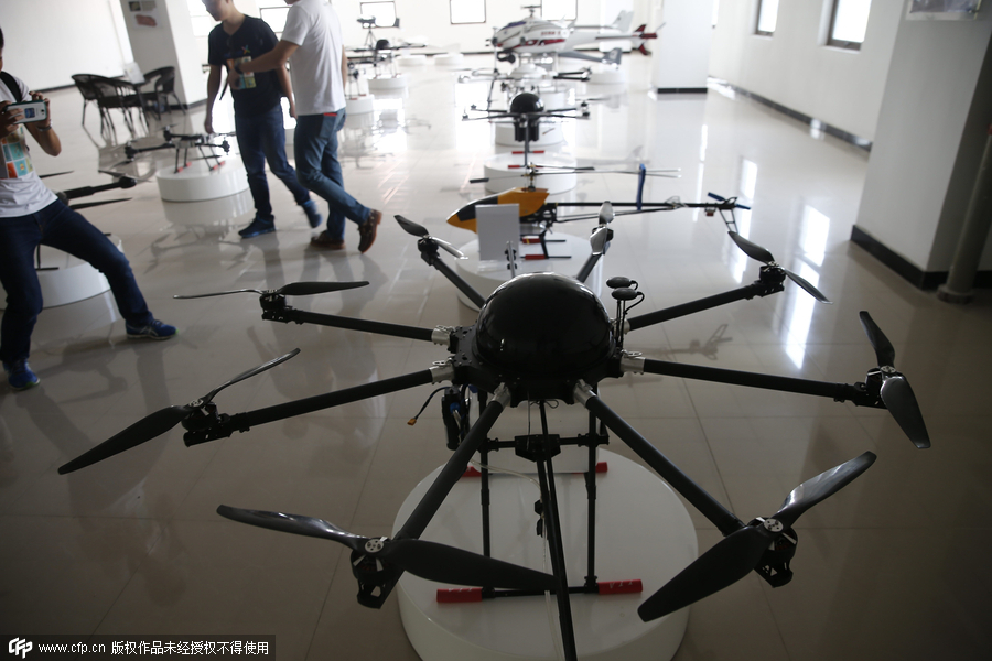 Drone training schools turn hot in China