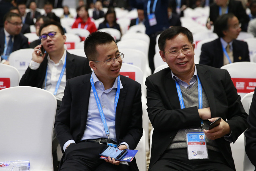 Internet bigwigs spotlighted at the 3rd WIC in Wuzhen