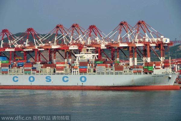 China's Cosco is sole bidder for Piraeus Port stake, Greeks seek more cash