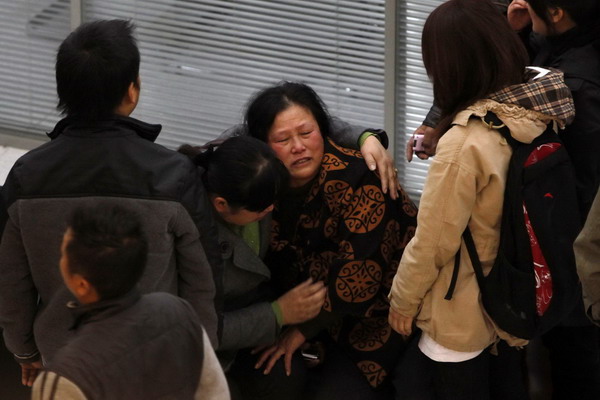 8 detained in connection with Shanghai blaze