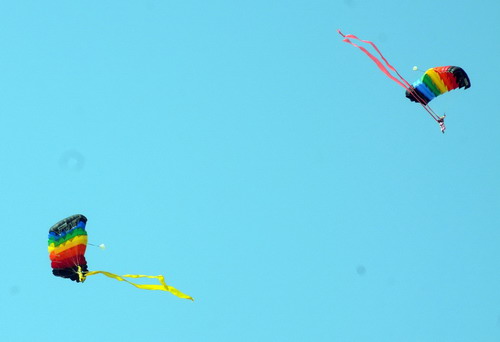 Parachute jumping show at Airshow China 2010