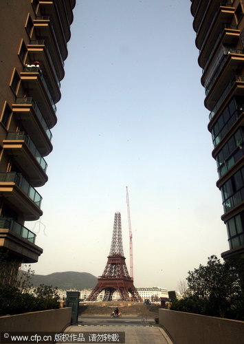 Mimic Eiffel Tower to be dismantled for subway