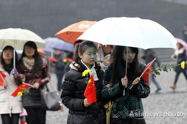 China mourns victims of Nanjing Massacre