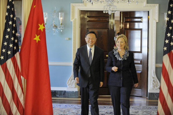 Chinese FM, Hillary meet ahead of Hu's US visit