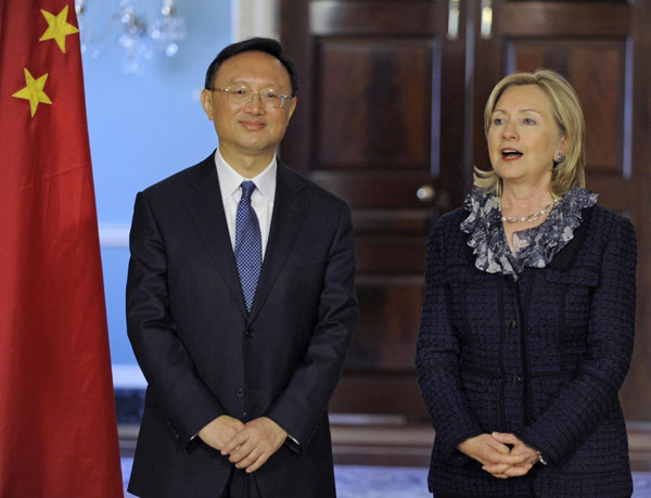 Chinese FM, Hillary meet ahead of Hu's US visit