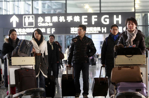 China kicks off annual Festival travel rush