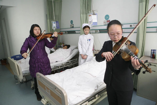 Live concert in ward: Cue the festival melody