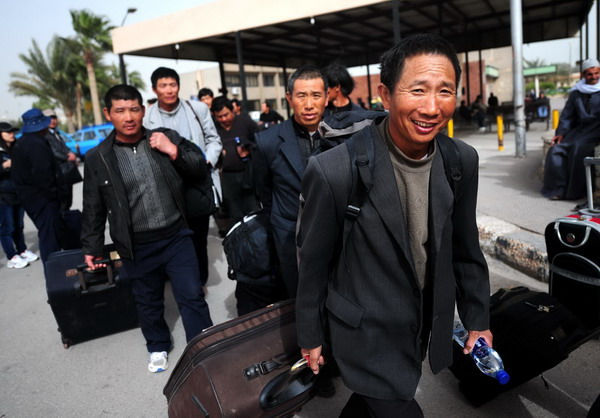 Chinese in Libya making their way back
