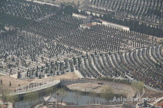 Rent in peace at China's cemeteries