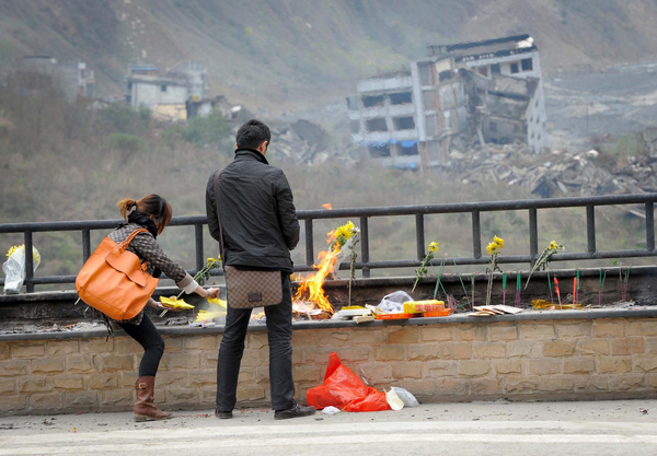 Beichuan quake victims mourned during Qingming Festival