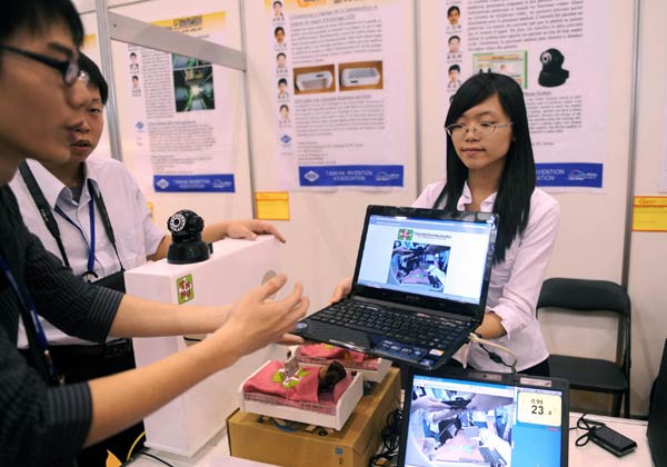Chinese teens wow Geneva with inventions