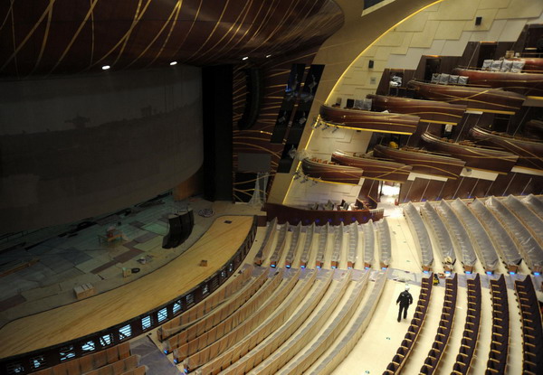 China builds world's largest underground theater