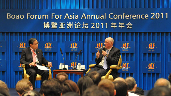 Former US treasury secretary talks at Boao Forum
