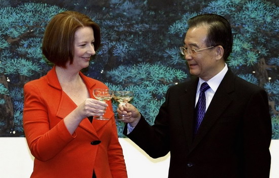 China, Australia sign science, tourism deals
