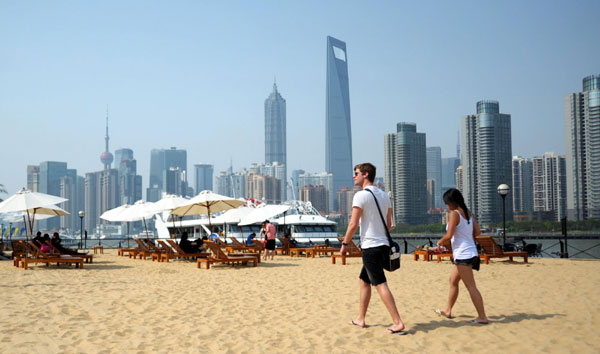 Record temperature hits Shanghai