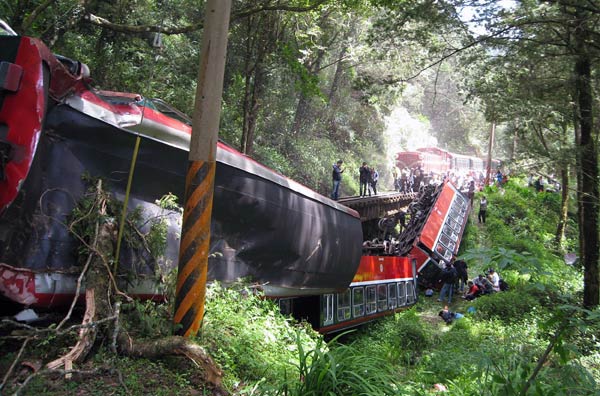 Mountain train ride turns deadly in Taiwan