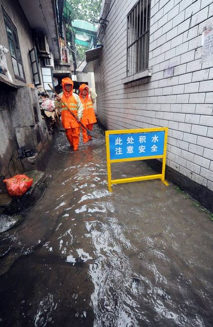 New round of heavy rain hits China; 55,000 evacuated