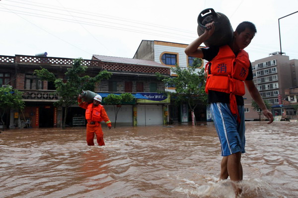 Floods affect 142,000 in Chongqing