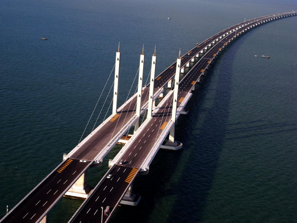 China opens world's longest sea bridge