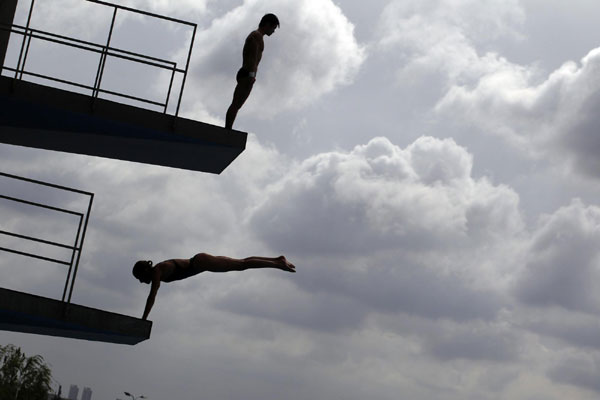 Shanghai to host swimming championships