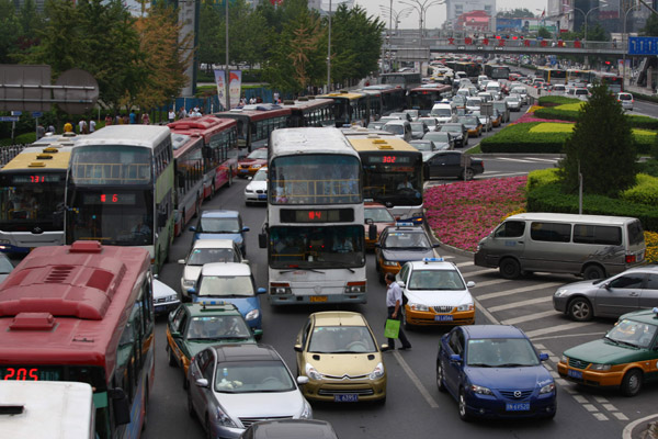 Beijing's new traffic plan to hit car owners