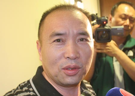 Fugitive Lai leaves for China under police escort