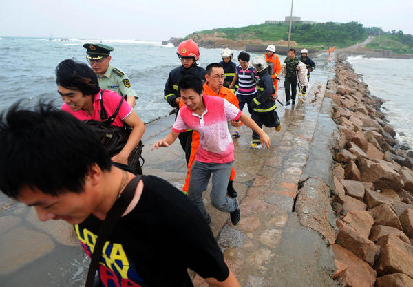 E China provinces brace for typhoon Muifa
