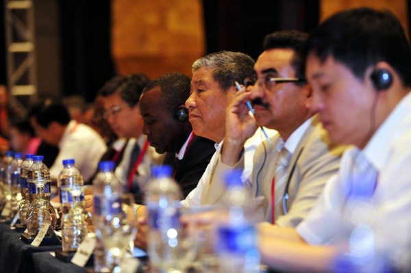 World University Presidents Forum opens in S China