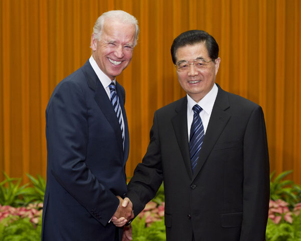 President Hu meets Biden