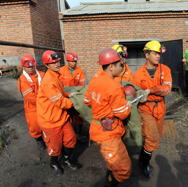 Trapped miners rescued in NE China