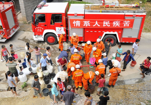 Firefighters deliver water in Guizhou drought