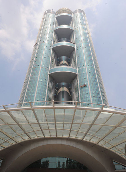 China's richest village building lavish skyscraper