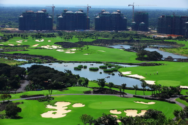 Golf courses increasingly in the rough