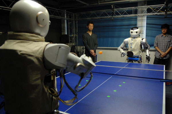 Ping-pong playing robots' debut in East China