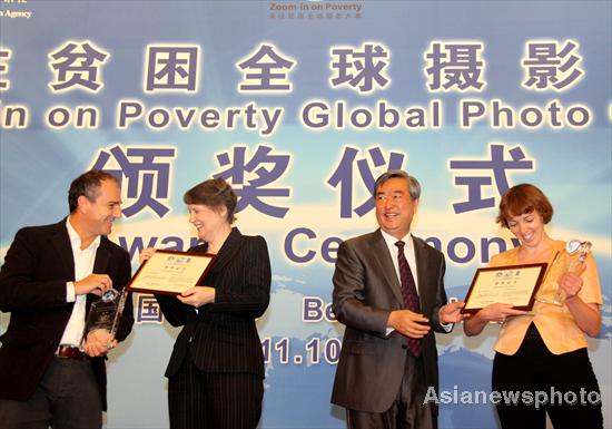 A close-up of poverty captures award