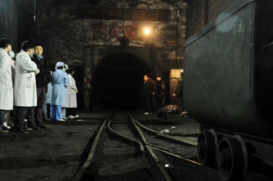 29 killed in central China's coal mine blast