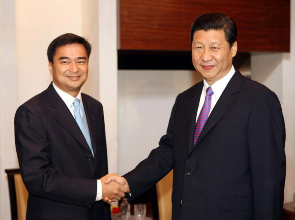 Chinese VP meets former Thai PM on relations
