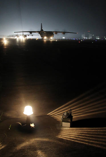 Night-flying training in Chengdu