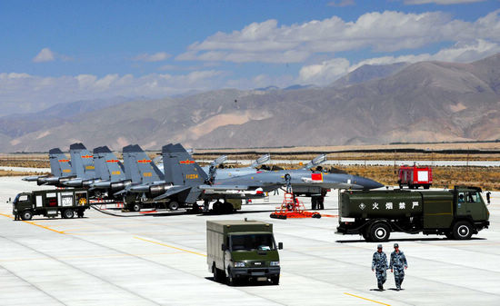 PLA manages to improve aircraft maintenance in Tibet
