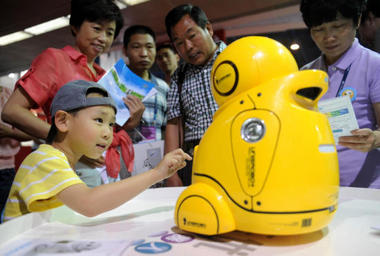 High-Tech Expo kicks off in Beijing