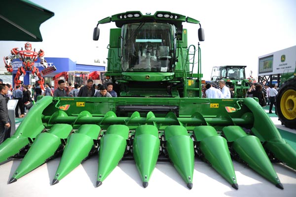 Agricultural machinery exhibition in NE China